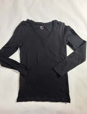 JCP Womens M Black V-Neck Long Sleeve T-Shirt Basic Casual Layer Top